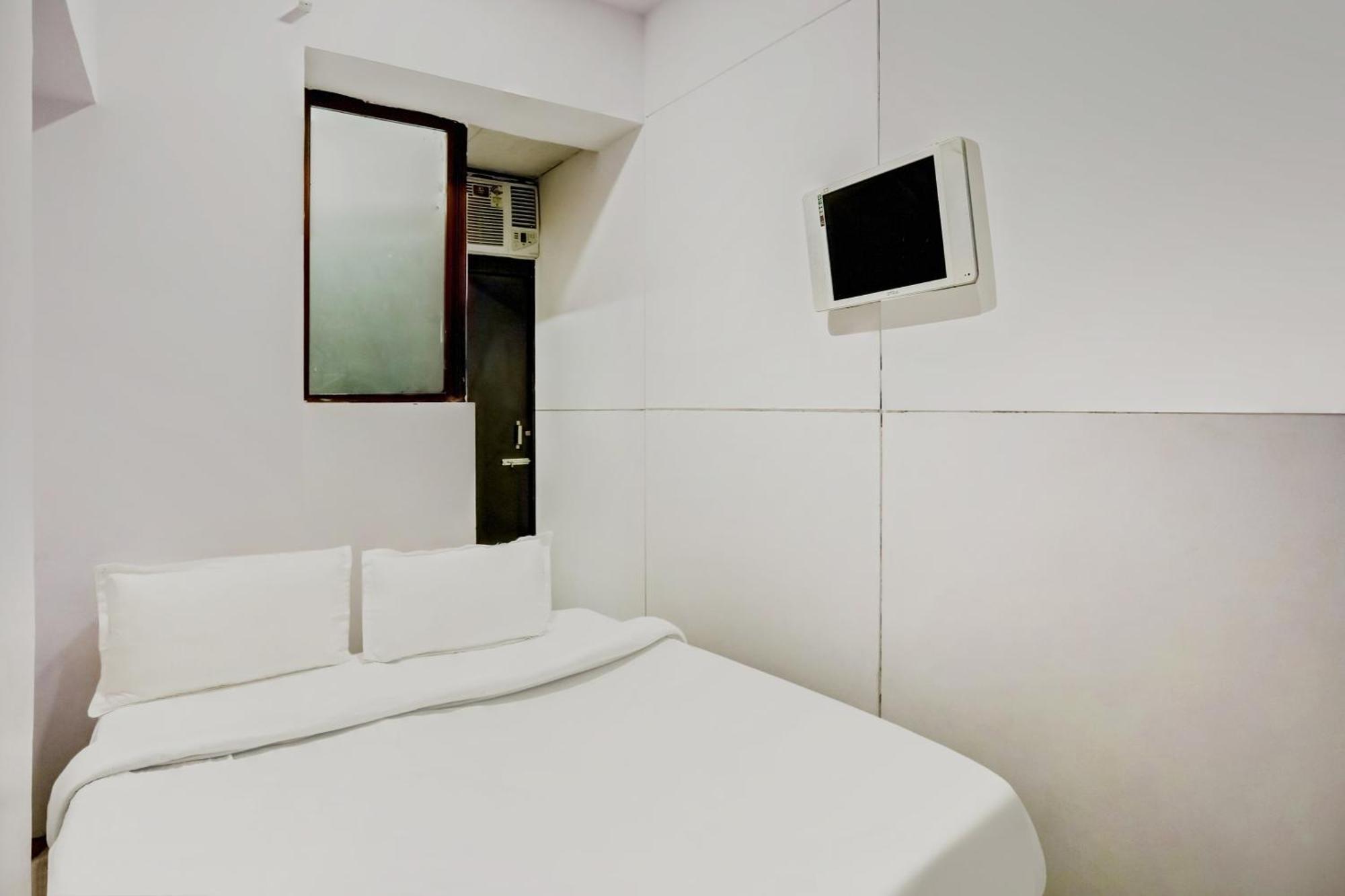 Hotel O North Campus New Delhi Eksteriør bilde